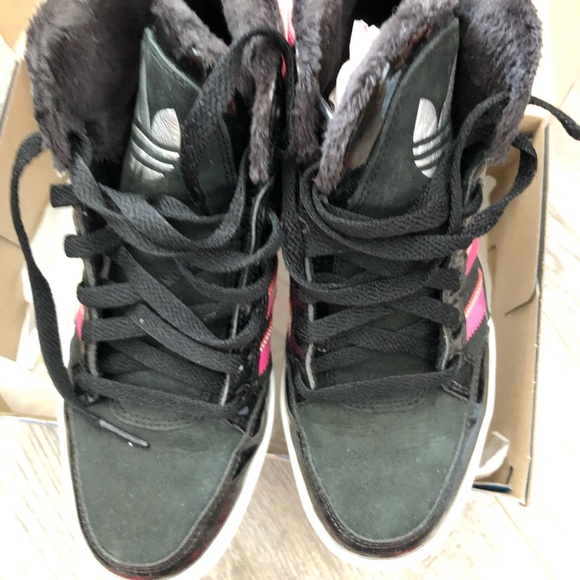 Adidas winter boots - Picture 2 of 4